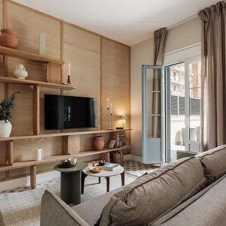 Baru - 2 Bedrooms And Terrace In Eixample Esquerra Barcelone